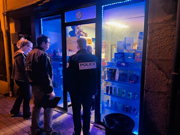 , Au Puy-en-Velay, une épicerie de nuit épinglée par la police