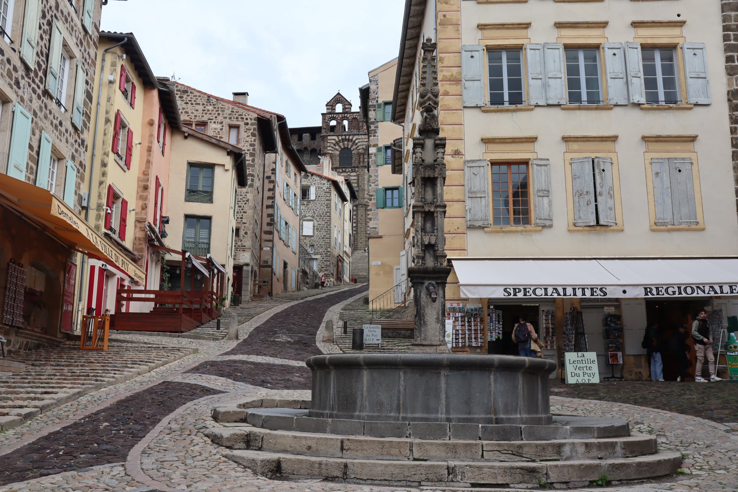 , Le Puy : nouvelle jeunesse pour la Fontaine de l&rsquo;Ange