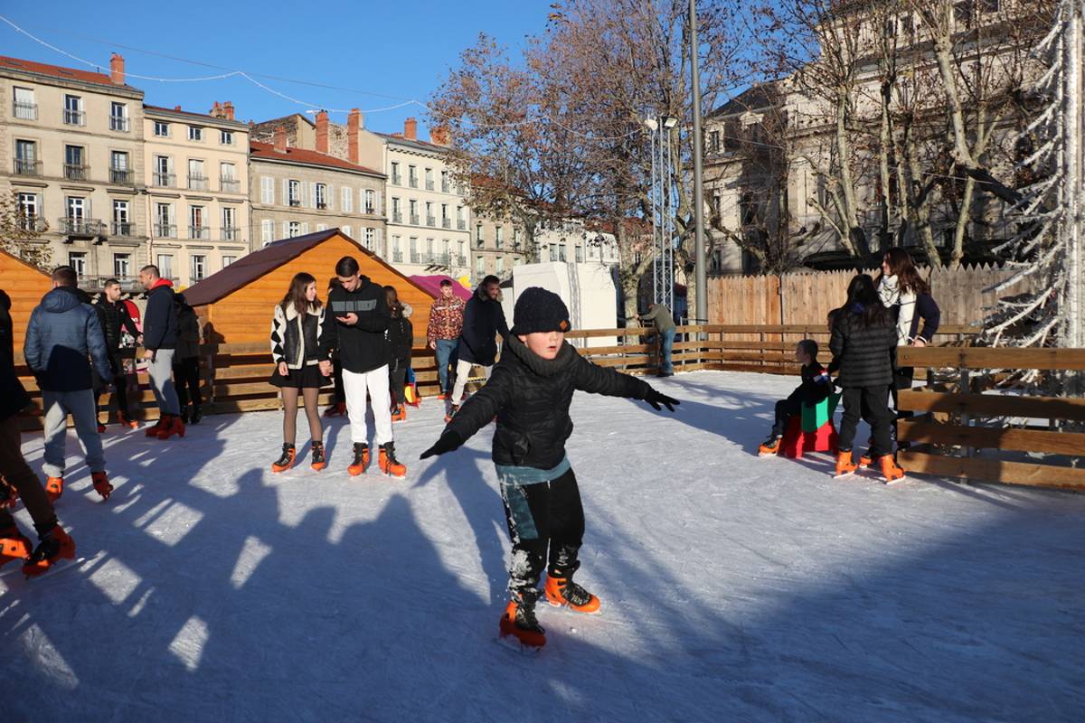, Les premiers patineurs ont profité de la glace au Puy-en-Velay