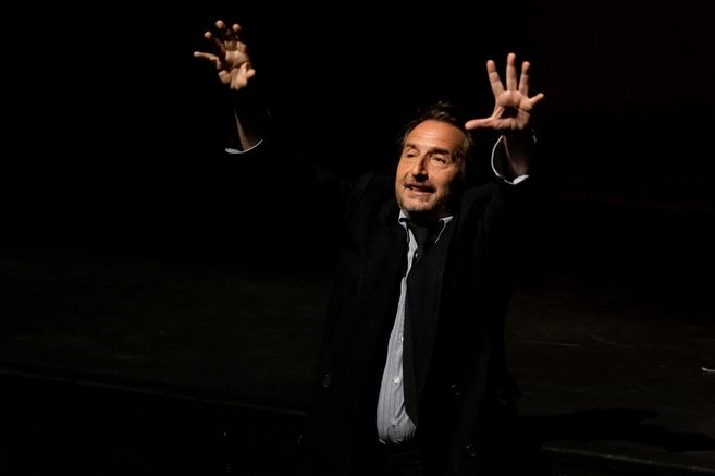 , Édouard Baer cherche des comédiens pour l&rsquo;accompagner sur scène au Puy-en-Velay
