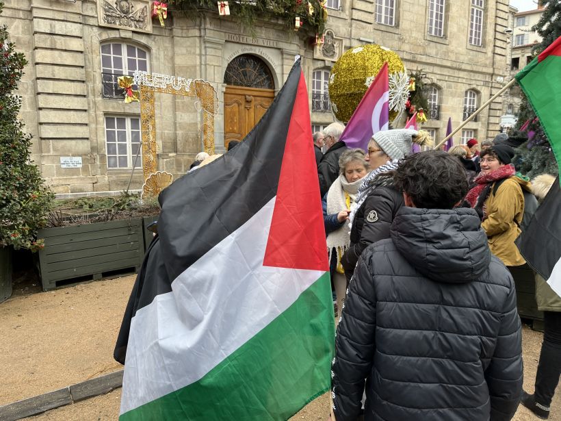 , Un nouveau rassemblement pro-palestinien réunit une quarantaine de personnes au Puy