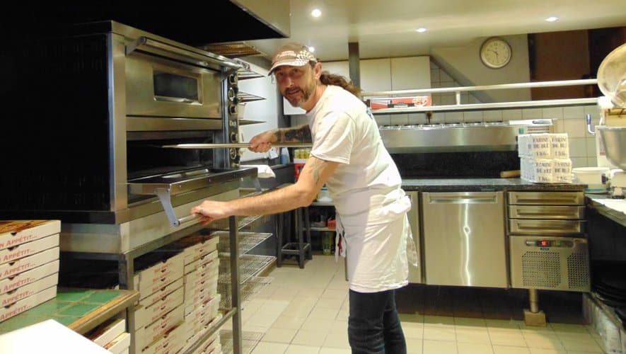 , Les « pizze » de Fan Fan font saliver les Mendois depuis trente ans