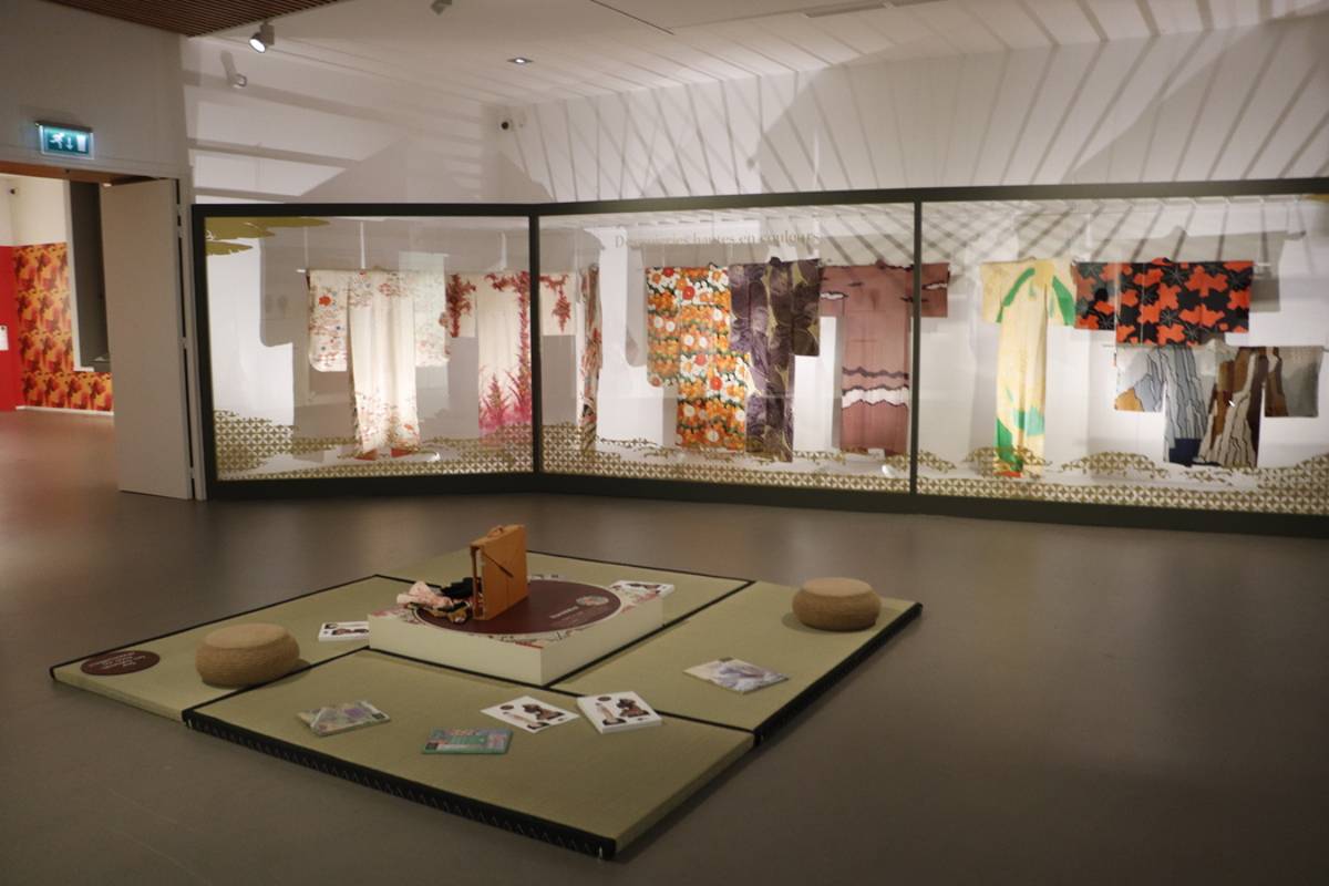 , Pourquoi une gigantesque toile a recouvert les murs du musée Crozatier au Puy-en-Velay