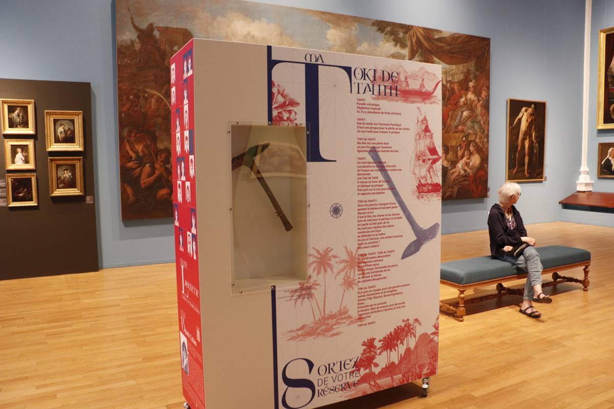 , Pourquoi une gigantesque toile a recouvert les murs du musée Crozatier au Puy-en-Velay