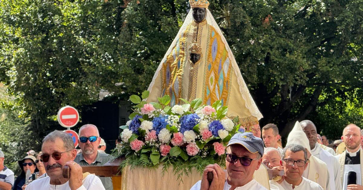 , Haute-Loire Préparation de la Vierge, cortège : tout savoir sur la procession du 15-Août au Puy-en-Velay