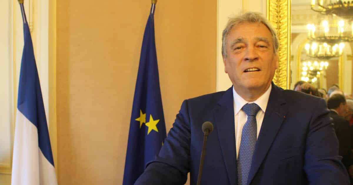 , Haute-Loire L’ancien préfet Yves Rousset et l’agriculteur Gilbert Guignand distingués par la Légion d’honneur