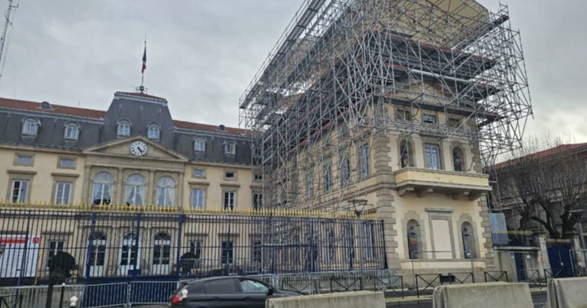 , Accueil Economie Économie Près de 2 millions d’euros de travaux pour refaire les toitures de la préfecture du …