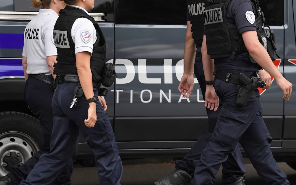 , Haute-Loire : un homme accusé d’avoir tiré sur des enfants en proférant des insultes racistes, le parquet dément