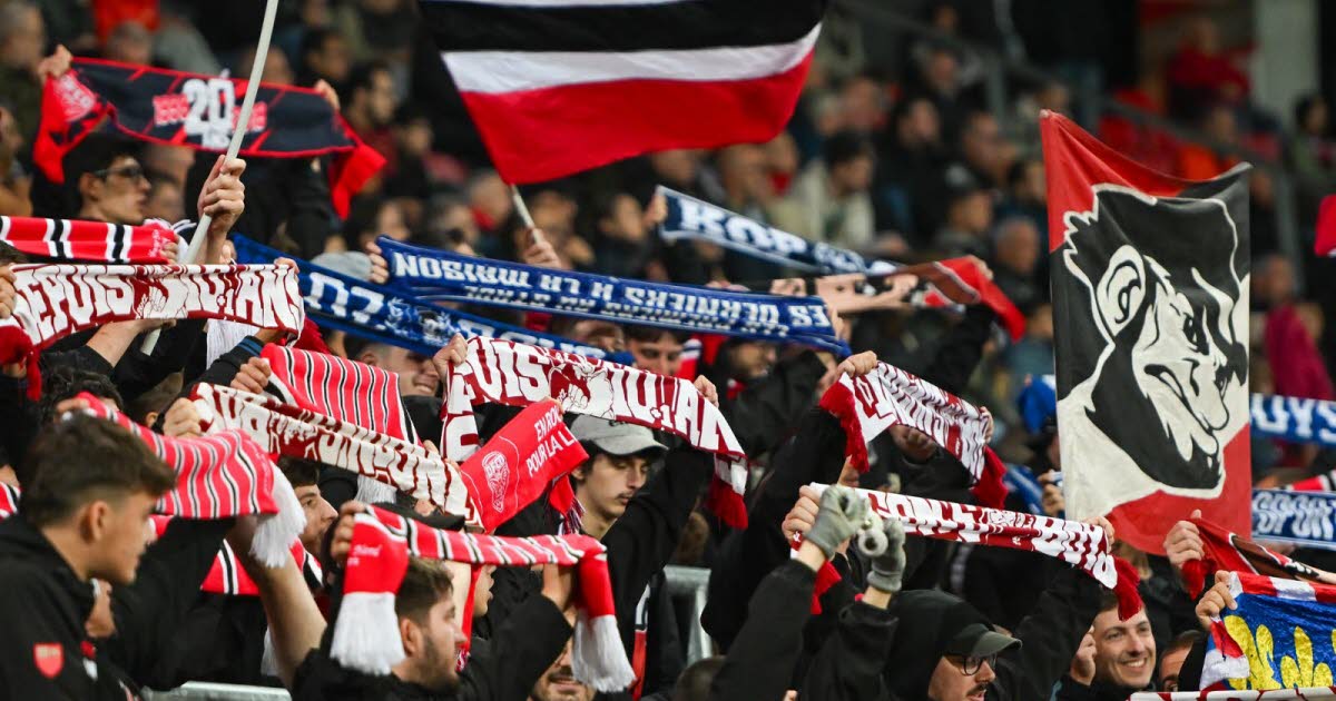 , Football Les supporters du DFCO sous haute surveillance lors de la rencontre avec Puy