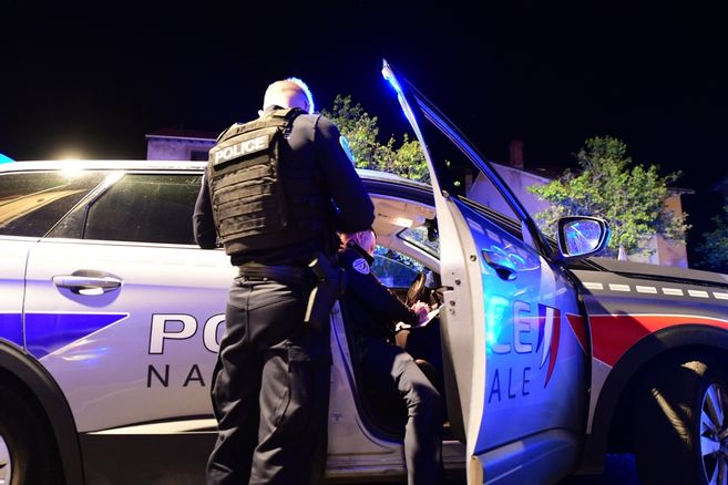 , Il insulte et menace de mort des policiers… puis finit en garde à vue au Puy-en-Velay