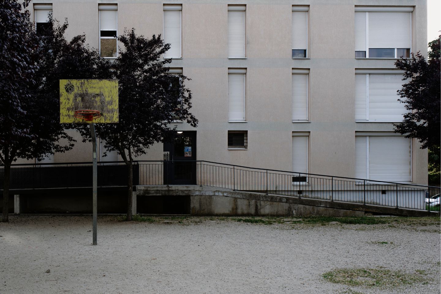 L’appartement du rez-de-chaussée de Michel V., où il a tiré sur un enfant le 19 avril dernier.