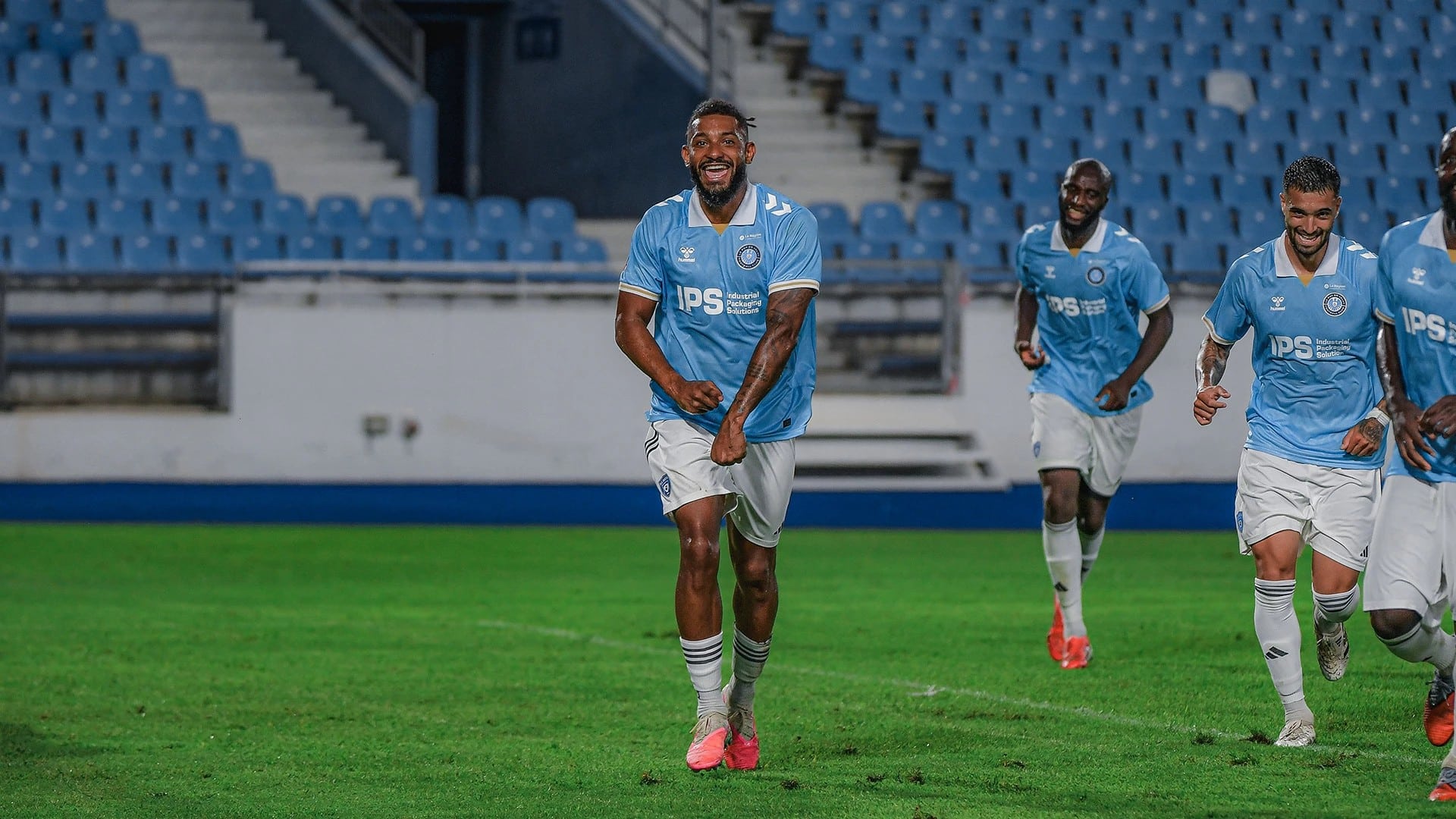, Foot : Le Puy-en-Velay FC lance sa saison en Ligue 3 avec une victoire